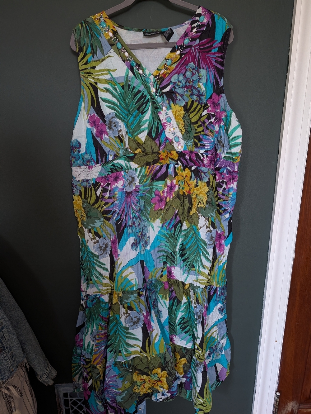 Maggie Barnes Sleeveless Tropical Floral With Embellished V-Neck